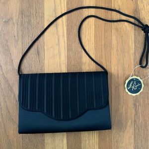🥂Vintage La Regale black satin evening bag.